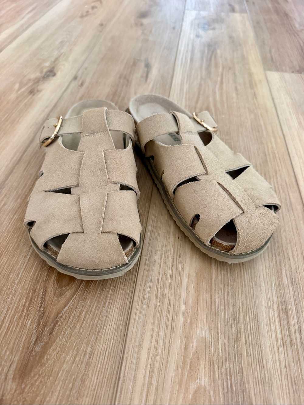 Cushionaire Women's Suede Mules in Tan